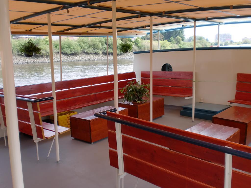 Hotelboat Fiep Амстердам Екстериор снимка