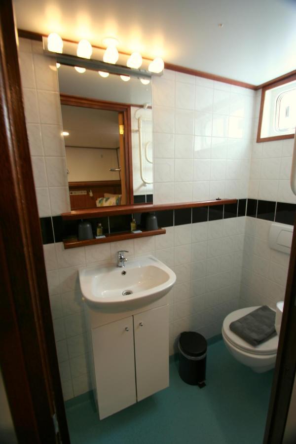 Hotelboat Fiep Амстердам Екстериор снимка